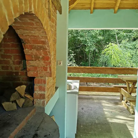 Landsted Secludet Cozy Cabin Beside A River