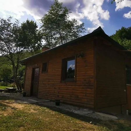 Landsted Secludet Cozy Cabin Beside A River Donji Vakuf